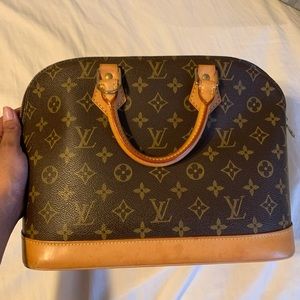 Authentic Louis Vuttion Alma